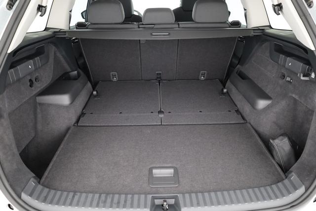 Skoda Kodiaq 2.0 TDI 142 kW 4x4 Selection DSG Selection, 7-Sitzer, AHK, Navi, Side, Kamera, Winter, 19-Zoll 