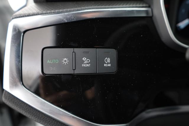 Audi Q3 Sportback 45 TFSI quattro S line qu S-LINE, AHK, 19-Zoll, Optik schwarz, Navi, Kamera, el. Klappe 