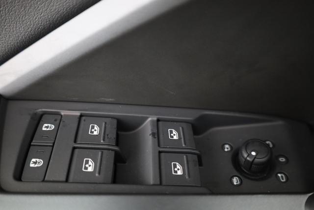 Audi Q3 Sportback 45 TFSI quattro S line qu S-LINE, AHK, 19-Zoll, Optik schwarz, Navi, Kamera, el. Klappe 