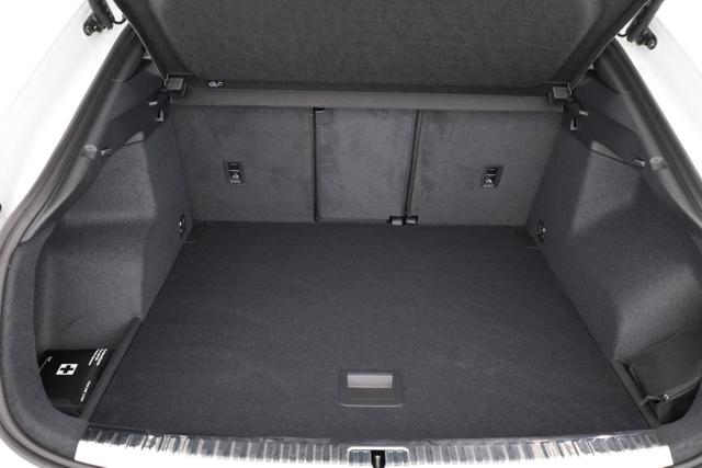 Audi Q3 Sportback 45 TFSI quattro S line qu S-LINE, AHK, 19-Zoll, Optik schwarz, Navi, Kamera, el. Klappe 
