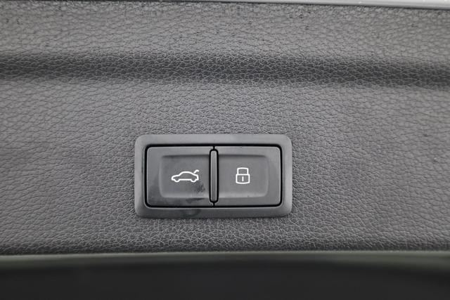 Audi Q3 Sportback 45 TFSI quattro S line qu S-LINE, AHK, 19-Zoll, Optik schwarz, Navi, Kamera, el. Klappe 