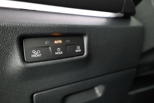 Volkswagen Tiguan 1.5 TSI eHybrid 150 kW Life DSG Life, AHK, Navi, Side, easyOpen, Winter 