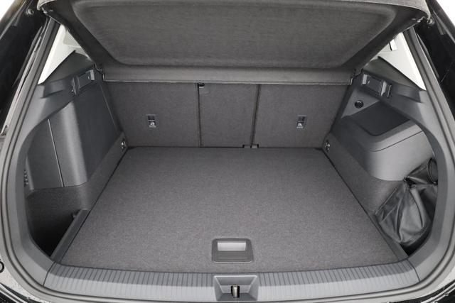 Volkswagen Tiguan 1.5 TSI eHybrid 150 kW Life DSG Life, AHK, Navi, Side, easyOpen, Winter 