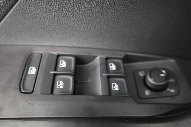 Volkswagen T-Cross 1.0 TSI 85 kW Life DSG Life, LED, Kamera, ACC, Side, Winter, 17-Zoll, 3-J. Garantie 