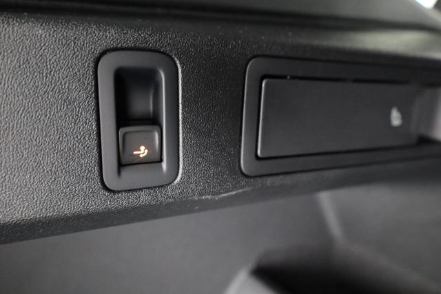 Volkswagen Tiguan 2.0 TSI 195 kW 4Motion R-Line DSG 4M Black, Pano, AHK, IQ.Light, AreaView, 20-Zoll, Navi 