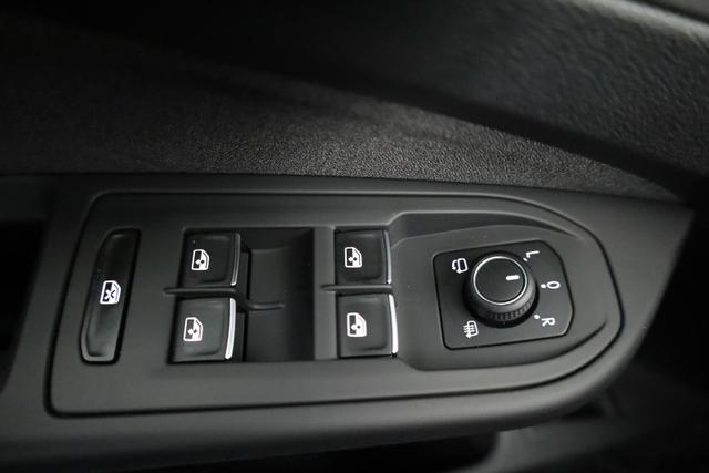 Volkswagen Golf 1.5 TSI 110 kW VIII Variant Life Facelift, AHK, easyOpen, Kamera, 3-J Garantie 