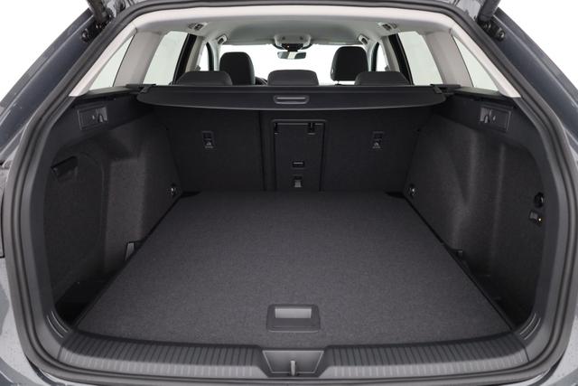 Volkswagen Golf 1.5 TSI 110 kW VIII Variant Life Facelift, AHK, easyOpen, Kamera, 3-J Garantie 