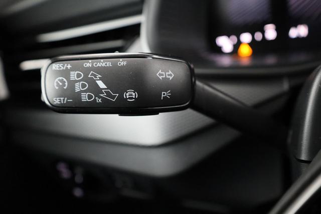 Skoda Scala Essence 1.0 TSI 130 Jahre, Sitzheizung, AppConnect, 16 Zoll, 5 J.-Garantie 