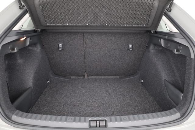 Skoda Scala Essence 1.0 TSI 130 Jahre, Sitzheizung, AppConnect, 16 Zoll, 5 J.-Garantie 