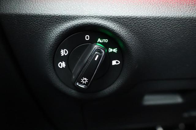 Skoda Kamiq Monte Carlo 1.0 TSI DSG Carlo, Matrix, Pano, Navi, Kamera, 5 J.-Garantie 