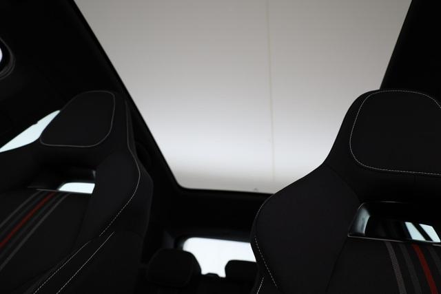 Skoda Kamiq Monte Carlo 1.0 TSI DSG Carlo, Matrix, Pano, Navi, Kamera, 5 J.-Garantie 