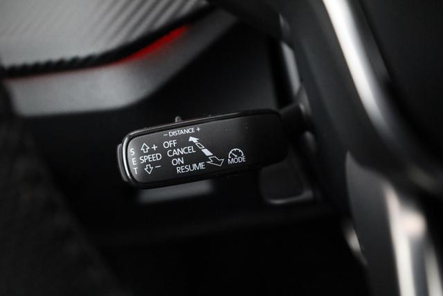 Skoda Kamiq Monte Carlo 1.5 TSI DSG Carlo, Matrix, AHK, 18-Zoll, Pano, Navi, Side, 5 J.-Garantie 