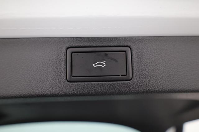 Skoda Kamiq Monte Carlo 1.5 TSI DSG Carlo, Matrix, AHK, 18-Zoll, Pano, Navi, Side, 5 J.-Garantie 