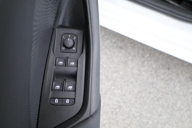 Skoda Octavia Combi 2.0 TDI 110 kW Selection DSG Selection, Navi, AHK, el. Klappe, 5-J Garantie 