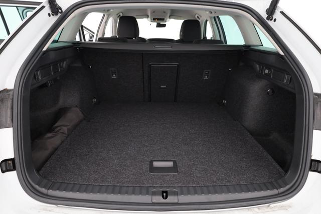 Skoda Octavia Combi 2.0 TDI 110 kW Selection DSG Selection, Navi, AHK, el. Klappe, 5-J Garantie 