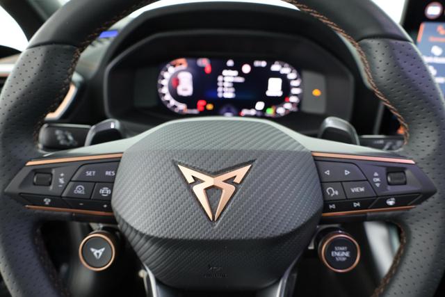 Cupra Formentor 2.0 TSI 150 kW 4Drive DSG 4Drive, Matrix, AHK, Pano, Navi, AreaView 