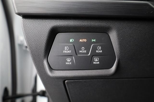 Cupra Formentor Basis 1.5 TSI DSG, LED, Pano, Side, 1-Hand 