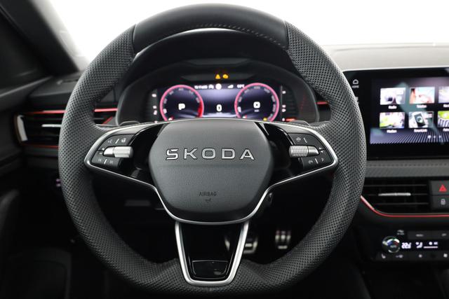 Skoda Kamiq Monte Carlo 1.0 TSI DSG Carlo, Matrix, AHK, 18-Zoll, Pano, Navi, el.Klappe, 5 J.-Garantie 