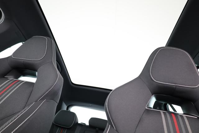 Skoda Kamiq Monte Carlo 1.0 TSI DSG Carlo, Matrix, AHK, 18-Zoll, Pano, Navi, el.Klappe, 5 J.-Garantie 