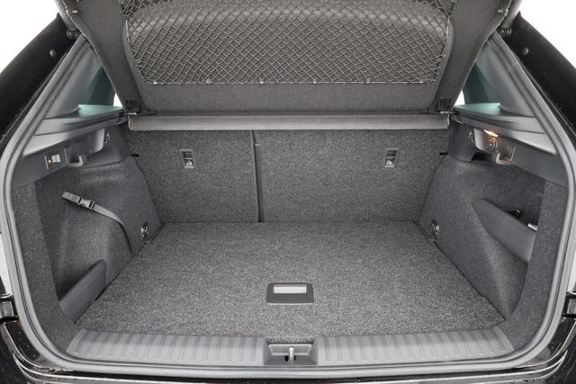 Skoda Kamiq Monte Carlo 1.0 TSI DSG Carlo, Matrix, AHK, 18-Zoll, Pano, Navi, el.Klappe, 5 J.-Garantie 