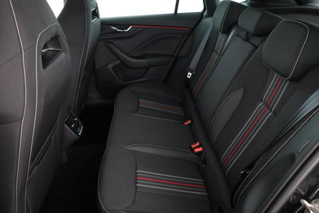 Skoda Kamiq Monte Carlo 1.5 TSI Carlo, Matrix, AHK, 18-Zoll, Pano, Navi, el. Klappe, 5 J.-Garantie 