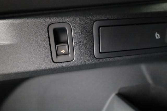 Volkswagen Tiguan 2.0 TSI 195 kW 4Motion R-Line DSG 4M Black, Pano, AHK, IQ.Light, AreaView, 20-Zoll, Navi 