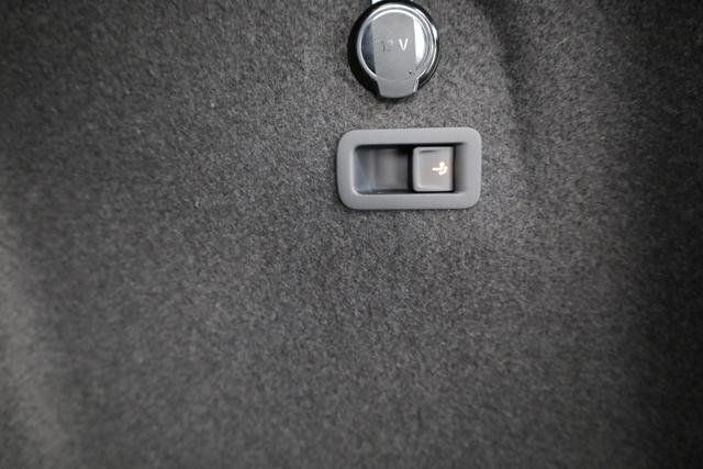 Volkswagen Golf 1.5 TSI 110 kW VIII Variant Life Facelift, AHK, easyOpen, Kamera, 3-J Garantie 