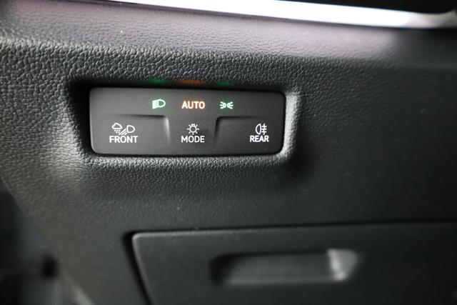 Volkswagen Tiguan 1.5 TSI eHybrid 150 kW Life DSG Life, AHK, Navi, Side, easyOpen, Winter 