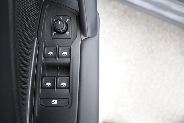 Volkswagen Tiguan 1.5 TSI eHybrid 150 kW Life DSG Life, AHK, Navi, Side, easyOpen, Winter 