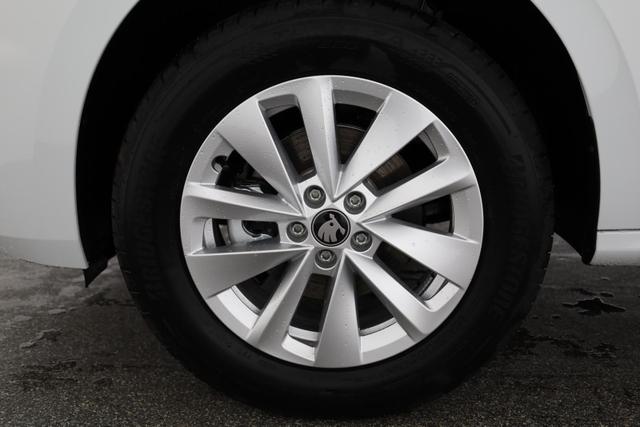 Skoda Kamiq Selection 1.0 TSI DSG Selection, AHK, Matrix, 16-Zoll, Kamera, Winter, 4-J Garantie 