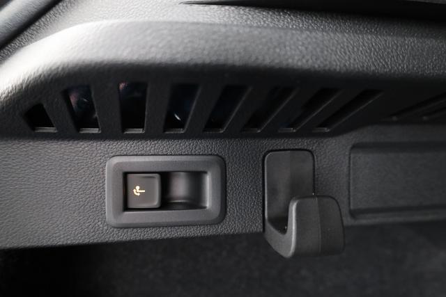 Skoda Kamiq Selection 1.0 TSI DSG Selection, AHK, Matrix, 16-Zoll, Kamera, Winter, 4-J Garantie 