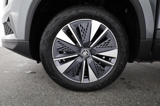 Skoda Karoq Selection 1.5 TSI DSG Selection, AHK, Navi, Kamera, el. Klappe, LED, Winter, sofort 