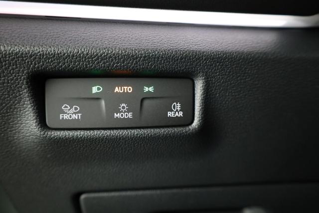 Volkswagen Tiguan 1.5 TSI eHybrid 150 kW Life DSG Life, AHK, Navi, Side, easyOpen, Winter 