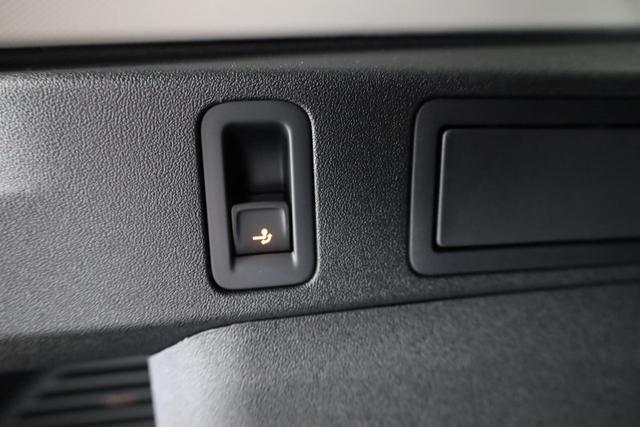 Volkswagen Tiguan 1.5 TSI eHybrid 150 kW Life DSG Life, AHK, Navi, Side, easyOpen, Winter 