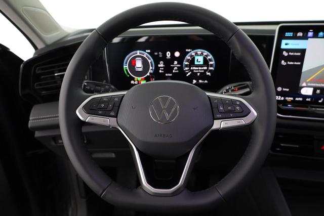 Volkswagen Tiguan 1.5 TSI eHybrid 150 kW Life DSG Life, IQ.Light, Pano, AHK, EasyOpen, AreaView, Side 