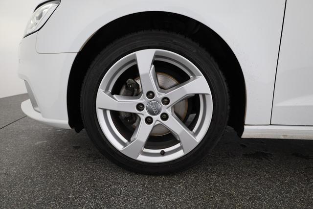 Audi A3 Sportback 30 TFSI sport TFSI, Navi, Sitzheizung, 17-Zoll 