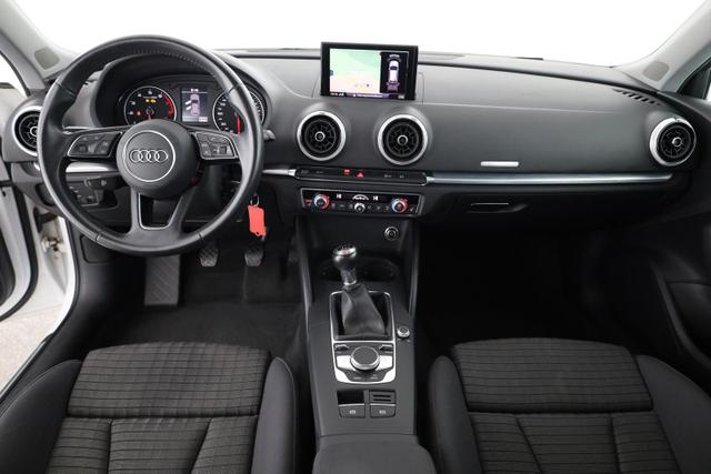 Audi A3 Sportback 30 TFSI sport TFSI, Navi, Sitzheizung, 17-Zoll 