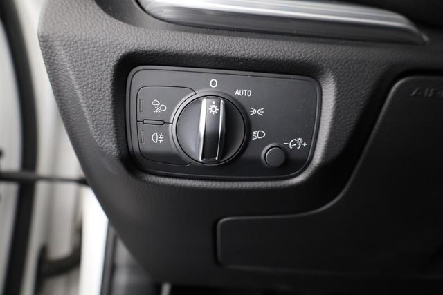 Audi A3 Sportback 30 TFSI sport TFSI, Navi, Sitzheizung, 17-Zoll 