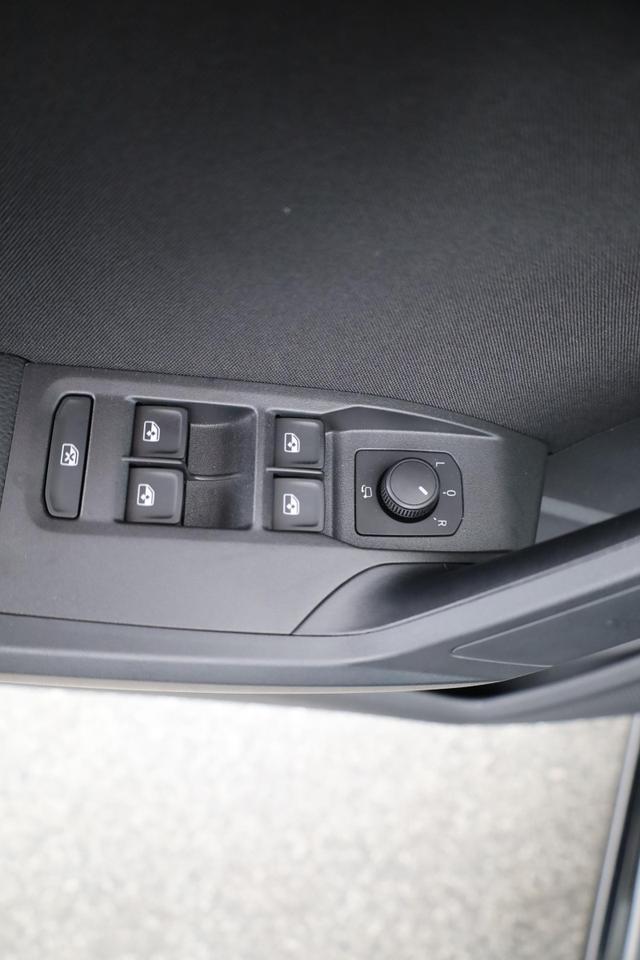 Seat Ibiza FR 1.5 TSI DSG FR, Navi, 18-Zoll, Kamera, ACC, Winter 