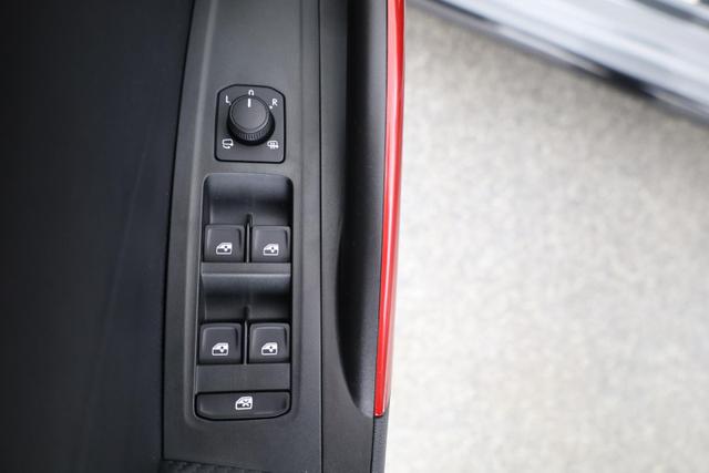 Skoda Fabia Monte Carlo 1.0 TSI Carlo, LED, Kamera, Winter, 17-Zoll, 5.J-Garantie 