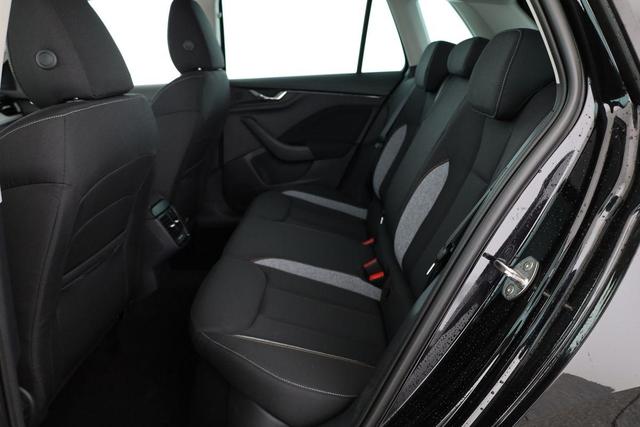 Skoda Kamiq Selection 1.0 TSI DSG Selection, AHK, Matrix, 16-Zoll, Kamera, Winter, 4-J Garantie 