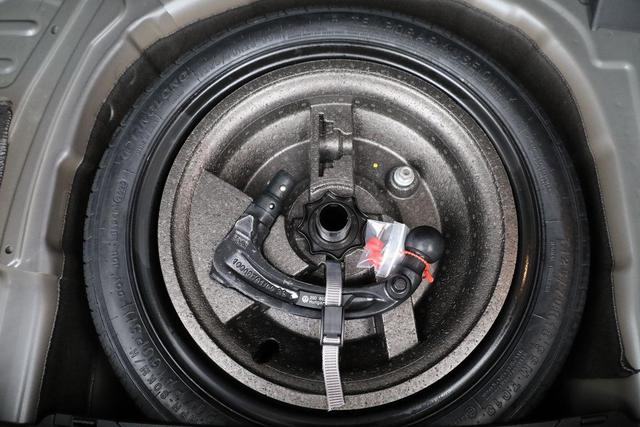 Volkswagen T-Cross 1.0 TSI 85 kW Life DSG Life, AHK, Side, ACC, Kamera, 3 J.-Garantie 