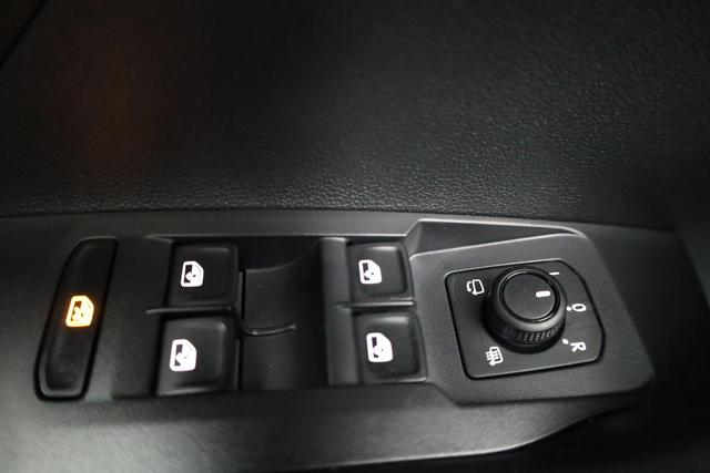 Volkswagen T-Cross 1.0 TSI 85 kW Life DSG Life, AHK, Side, ACC, Kamera, 3 J.-Garantie 