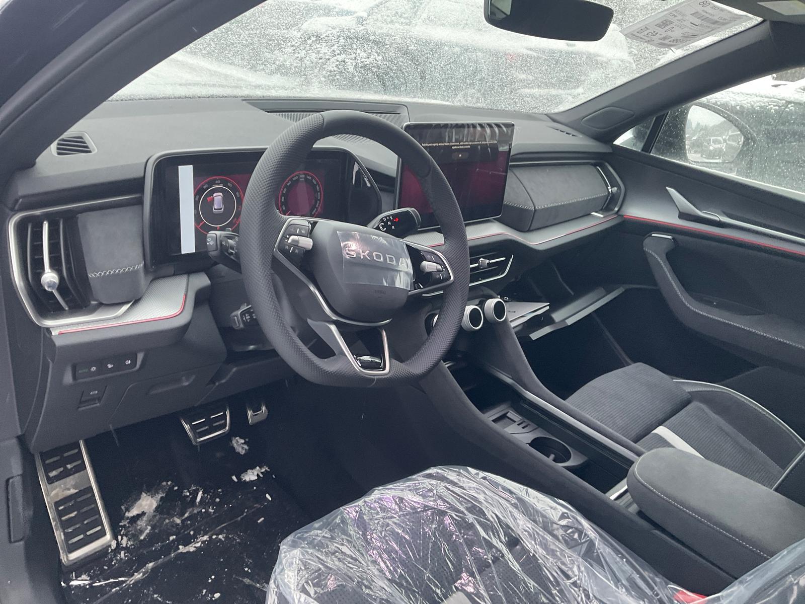 Skoda Kodiaq 1.5 TSI mHEV 110 kW Sportline DSG Sportline, 7-Sitzer, AHK, Navi, Side, Kamera, Matrix, Winter 