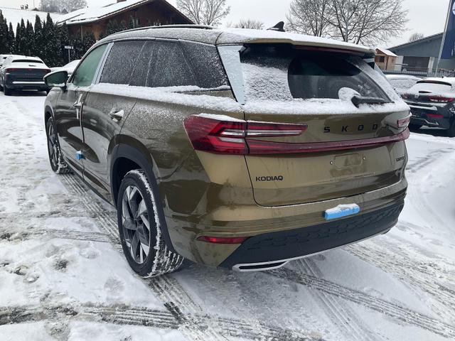 Skoda Kodiaq 1.5 TSI mHEV 110 kW Sportline DSG Sportline, 7-Sitzer, AHK, Navi, Side, Kamera, Matrix, Winter 