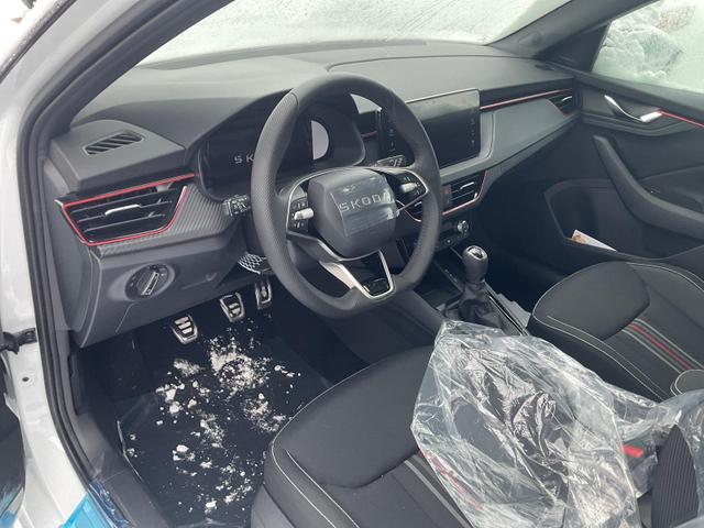 Skoda Kamiq - Monte Carlo 1.5 TSI Carlo, Matrix, AHK, 18-Zoll, Pano, Navi, el. Klappe, 5 J.-Garantie