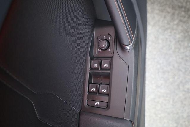 Cupra Formentor 1.5 eTSI 110 kW DSG, Matrix, Navi, AreaView, Side, Winter, el. Klappe, 5 J.-Garantie 