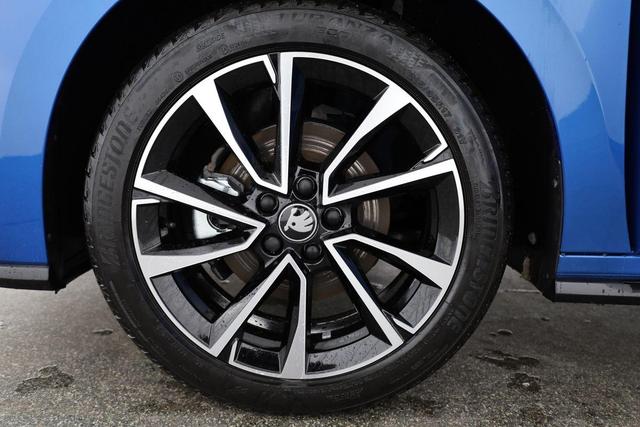 Skoda Fabia Monte Carlo 1.0 TSI Carlo, LED, Kamera, Winter, 17-Zoll, 5.J-Garantie 