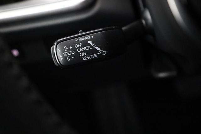 Skoda Elroq 60 Loft Loft, W&auml;rmepumpe, Navi, Kamera, Side, Winter, 19-Zoll, 3 J.- Garantie 