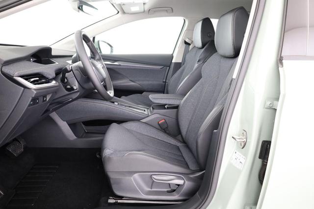 Skoda Elroq 60 Loft Loft, W&auml;rmepumpe, Navi, Kamera, Side, Winter, 19-Zoll, 3 J.- Garantie 